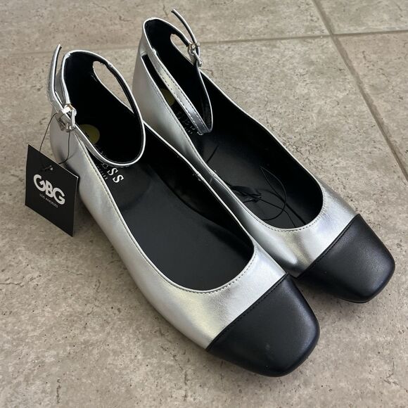 Guess Silver Black Ankle Buckle Cap Toe Small Block Heel Size 8 M City Event - Picture 1 of 10